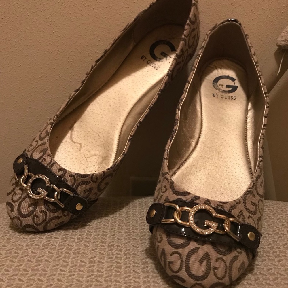 Guess Flats